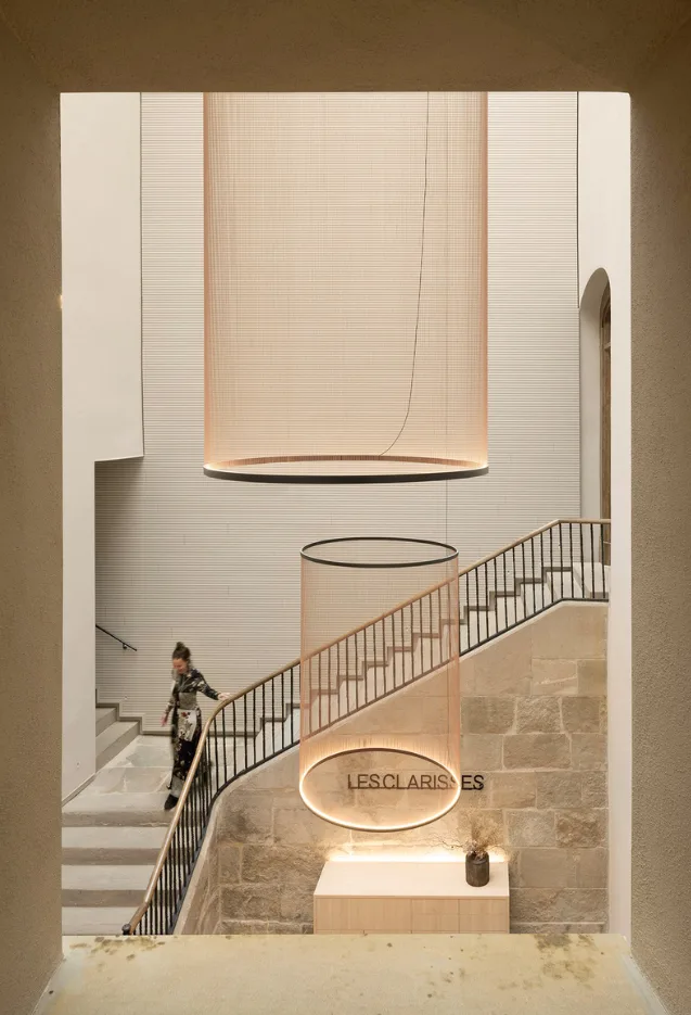 Interiorismo del hotel boutique Les Clarisses en Vic, proyecto de Susanna Cots.